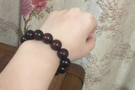 新買(mǎi)的小葉紫檀怎么盤(pán)