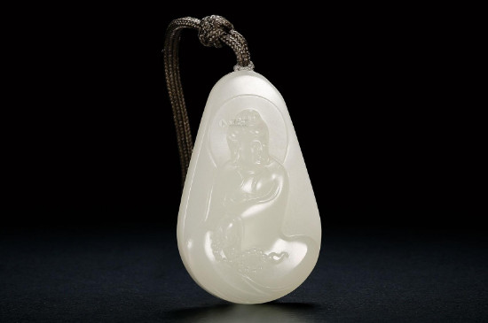 和田玉上有黑點(diǎn)是怎么回事