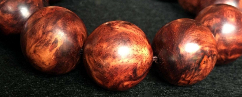 紫檀柳和黃花梨的區(qū)別