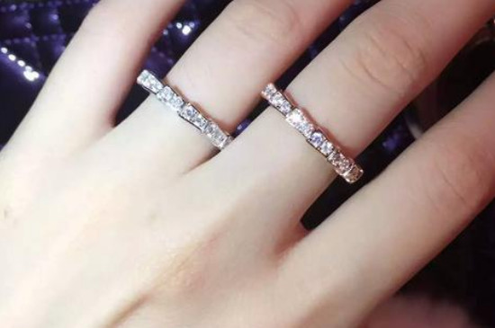 女生戒指的戴法圖解