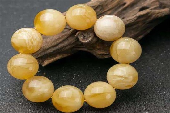 辨別蜜蠟的真假，教你區(qū)分小妙招