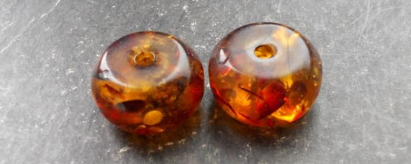 清代老琥珀特點