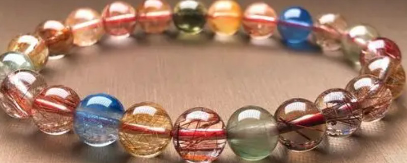 彩發(fā)晶手鏈功效與作用點