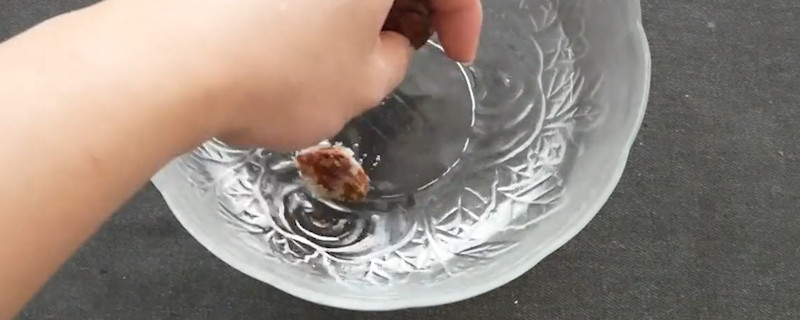 自己做桃核手串的步驟