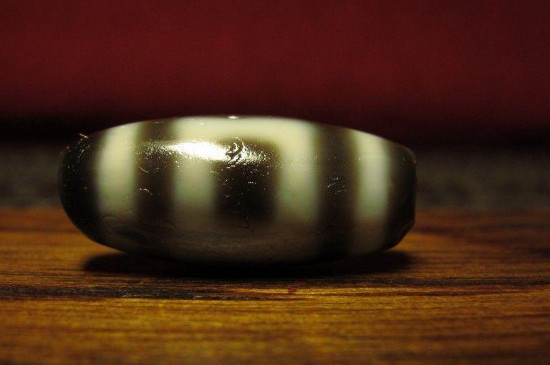 一般的天珠價(jià)格，價(jià)格在5元～1000萬(wàn)元不等