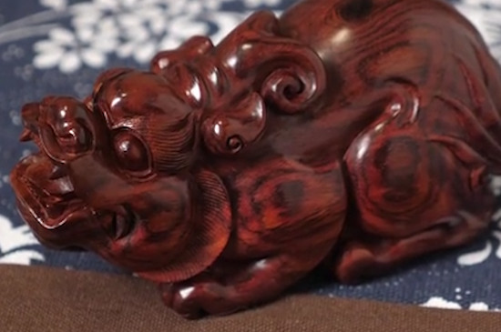 男人戴貔貅玉吊墜忌諱