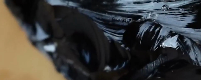 黑曜石的功效與作用佩戴禁忌