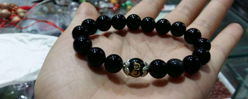 黑曜石帶左邊還是右邊