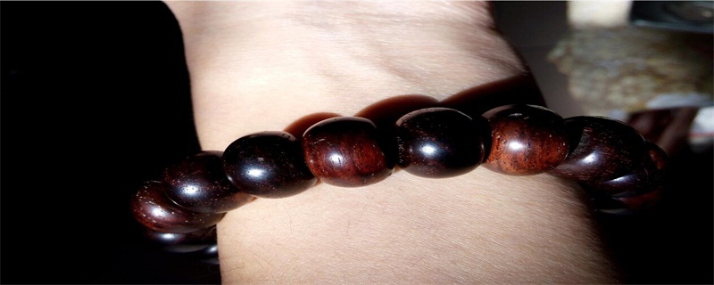 黑花梨手串特點(diǎn)