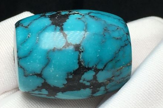 強生嬰兒油泡綠松石的方法