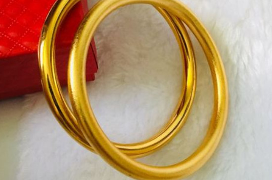古法黃金手鐲容易變形嗎