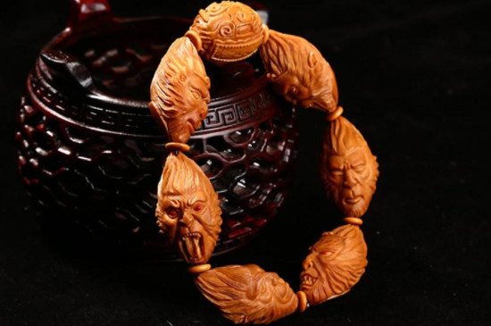 猴頭核桃手串怎么盤紅