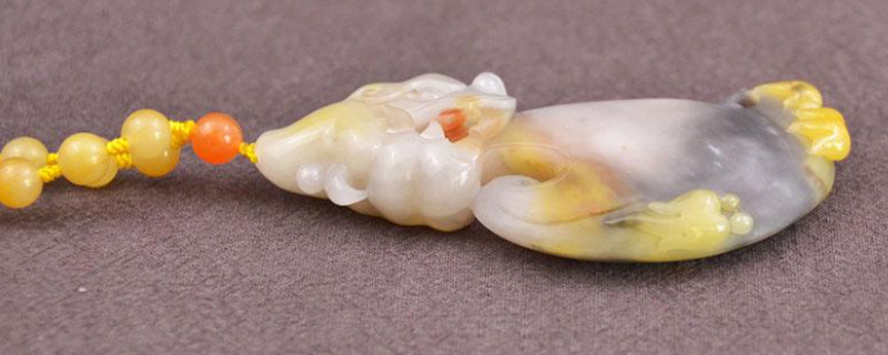 金絲玉與翡翠的區(qū)別