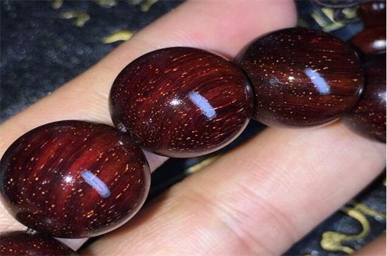 怎么辨別小葉紫檀手串真假