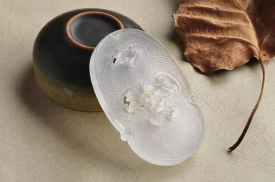 水沫玉佩戴久后有啥變化