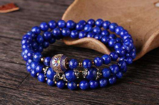 青金石能盤包漿嗎