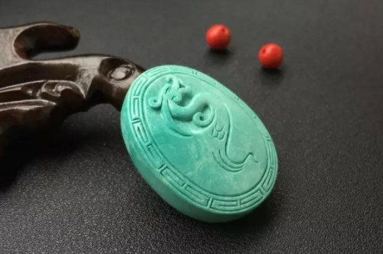 鳳凰松和綠松石區(qū)別