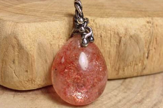 太陽石能和月亮石一起戴嗎