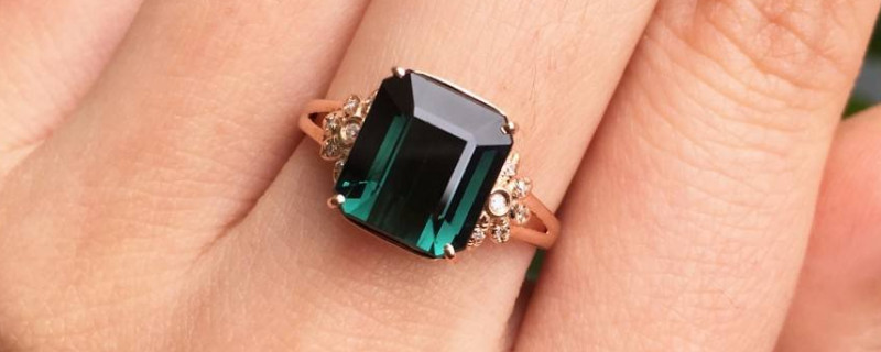 碧璽可以和黃金一起穿手鏈嗎