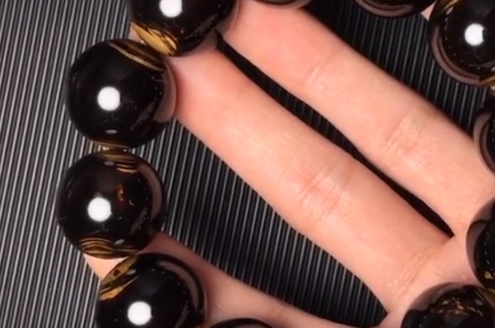 黃花梨手串怎么盤玩