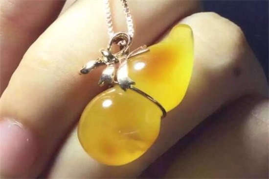 泰國開過光的吸金葫蘆可以帶嗎，能戴且招財轉(zhuǎn)運