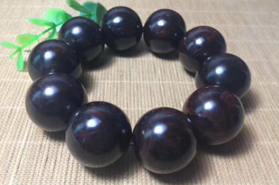 紫花梨手串怎么盤玩