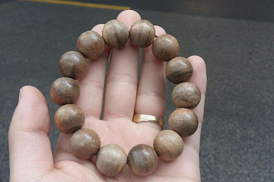 沉香手串的香味為什么有時(shí)候沒有