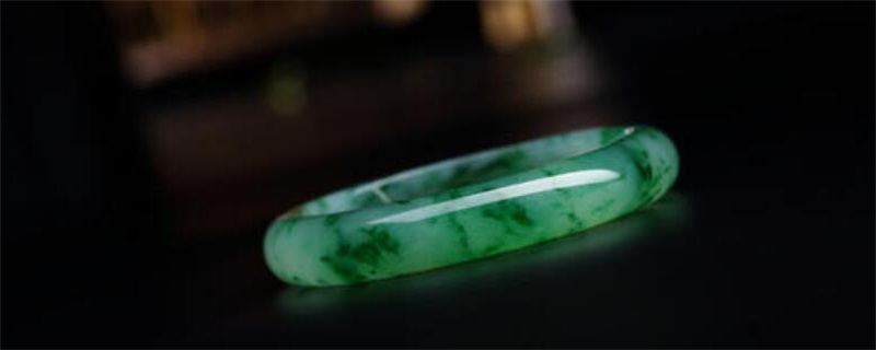 玉髓跟翡翠的區(qū)別