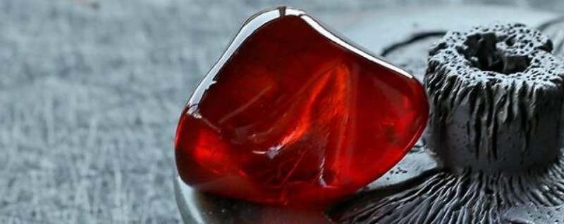 佩戴血珀對人體有什么好處