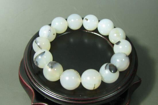 真玉髓和假玉髓的區(qū)別