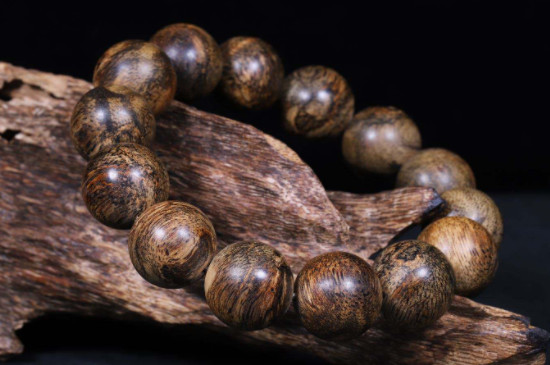 三四百元的沉香手串是真的嗎