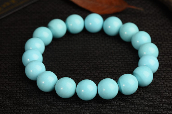 綠松石手串的保養(yǎng)方法