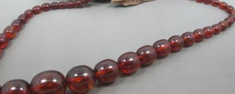 手機(jī)燈光如何鑒別血珀