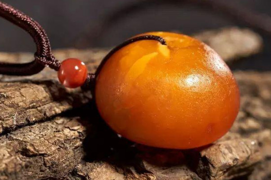 蜜蠟用鹽水的鑒別方法正確嗎