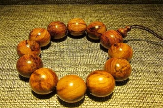 黃花梨手串功效與作用