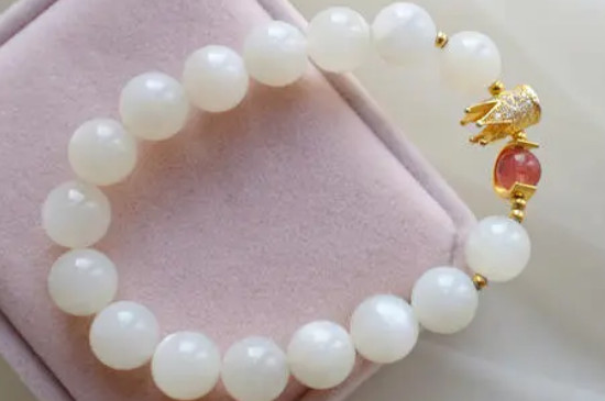 月光石有幾種顏色