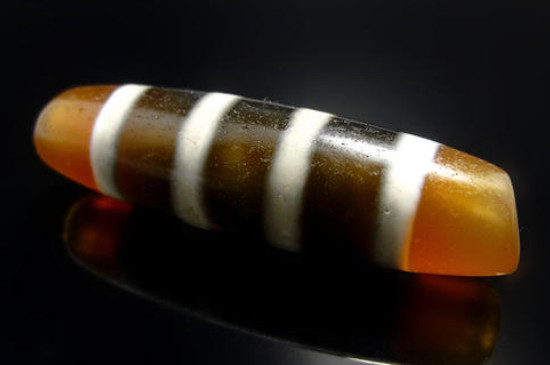 玉髓天珠和瑪瑙天珠哪個好