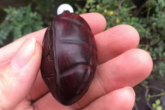 小葉紫檀沉水和不沉水的區(qū)別