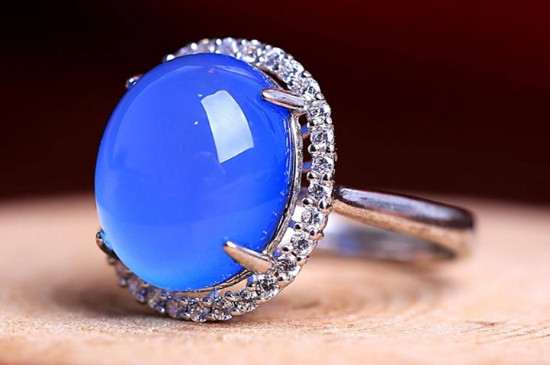 什么人不適合戴玉髓