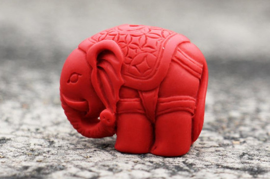 什么樣的朱砂辟邪最好，質(zhì)地純凈的朱砂辟邪最好