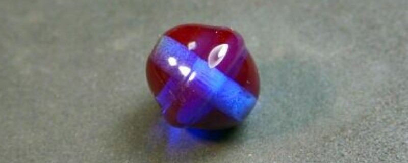 藍(lán)精靈蜜蠟如何鑒定