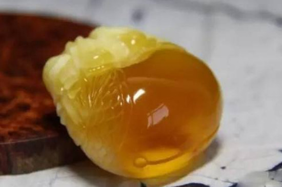 蜜蠟琥珀的區(qū)別在哪