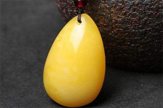 辨別蜜蠟的真假，教你區(qū)分小妙招