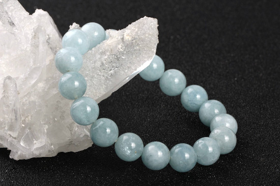 海藍寶石是怎樣形成的