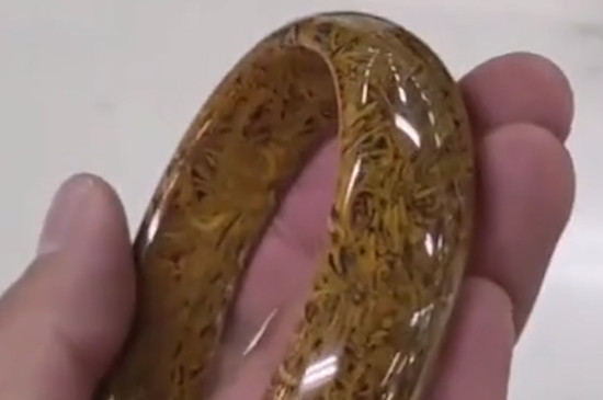 如何辨別黃玉真假