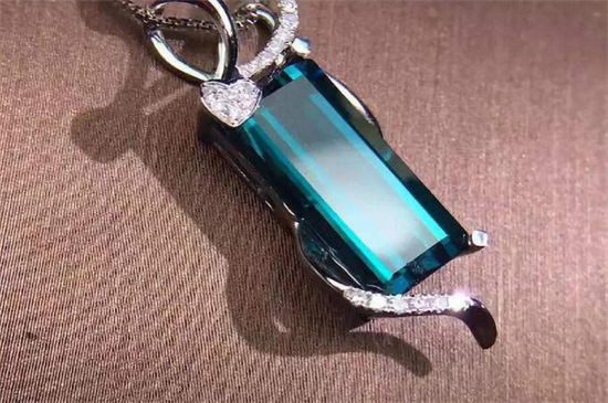 女人戴碧璽有什么好處，碧璽的作用