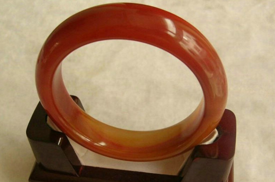 黃龍玉的價(jià)格，黃龍玉的價(jià)格行情