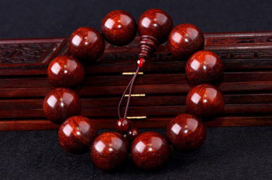 紫檀手串開(kāi)裂怎么補(bǔ)救