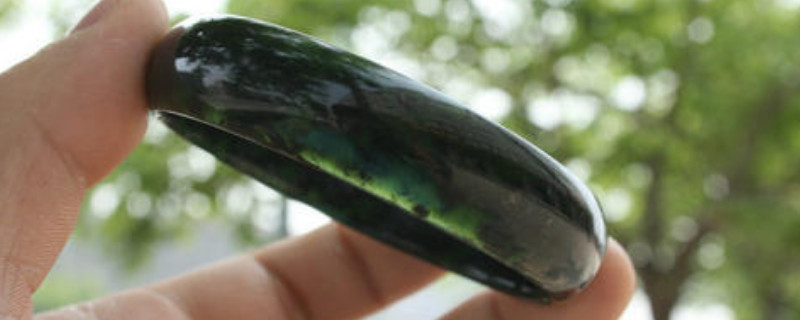 藍(lán)田玉哪種顏色好