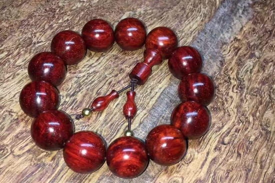 小葉紫檀的鑒別